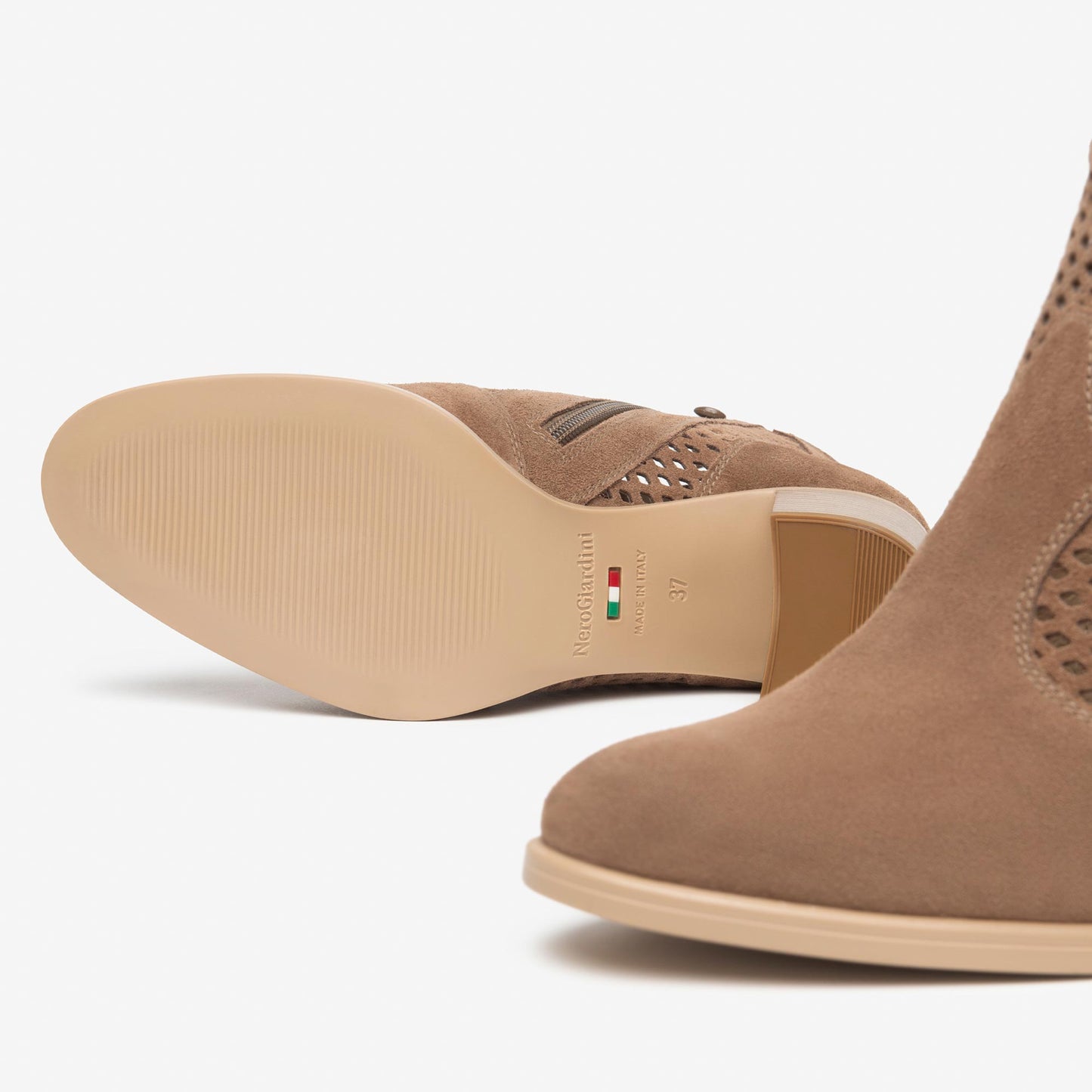 Tronchetti NeroGiardini E615110-442 E615110 5110