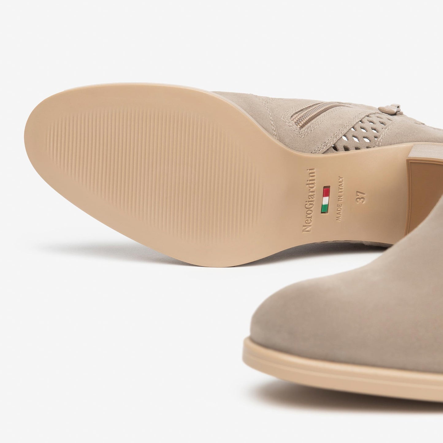 Tronchetti NeroGiardini E615110-451 E615110 5110