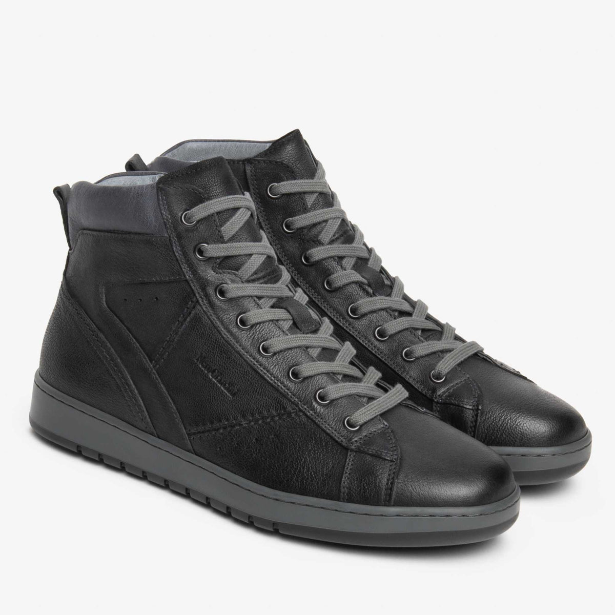 Sneakers NeroGiardini uomo I601340U-100 nere in pelle vista frontale