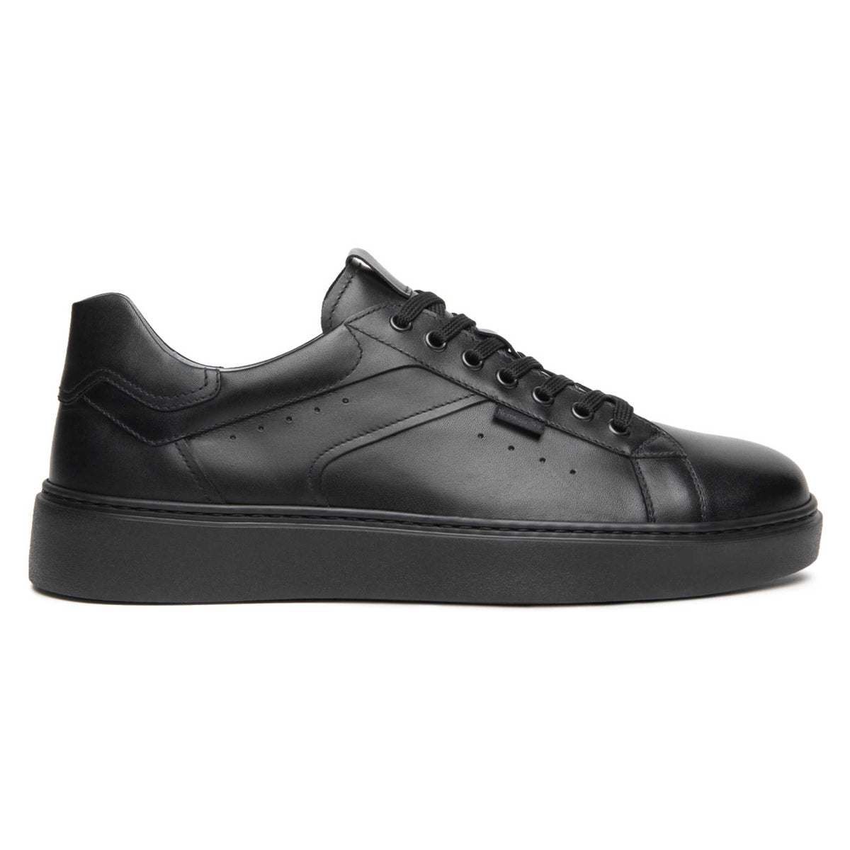 Sneakers NeroGiardini uomo I601370U-100 nere in pelle