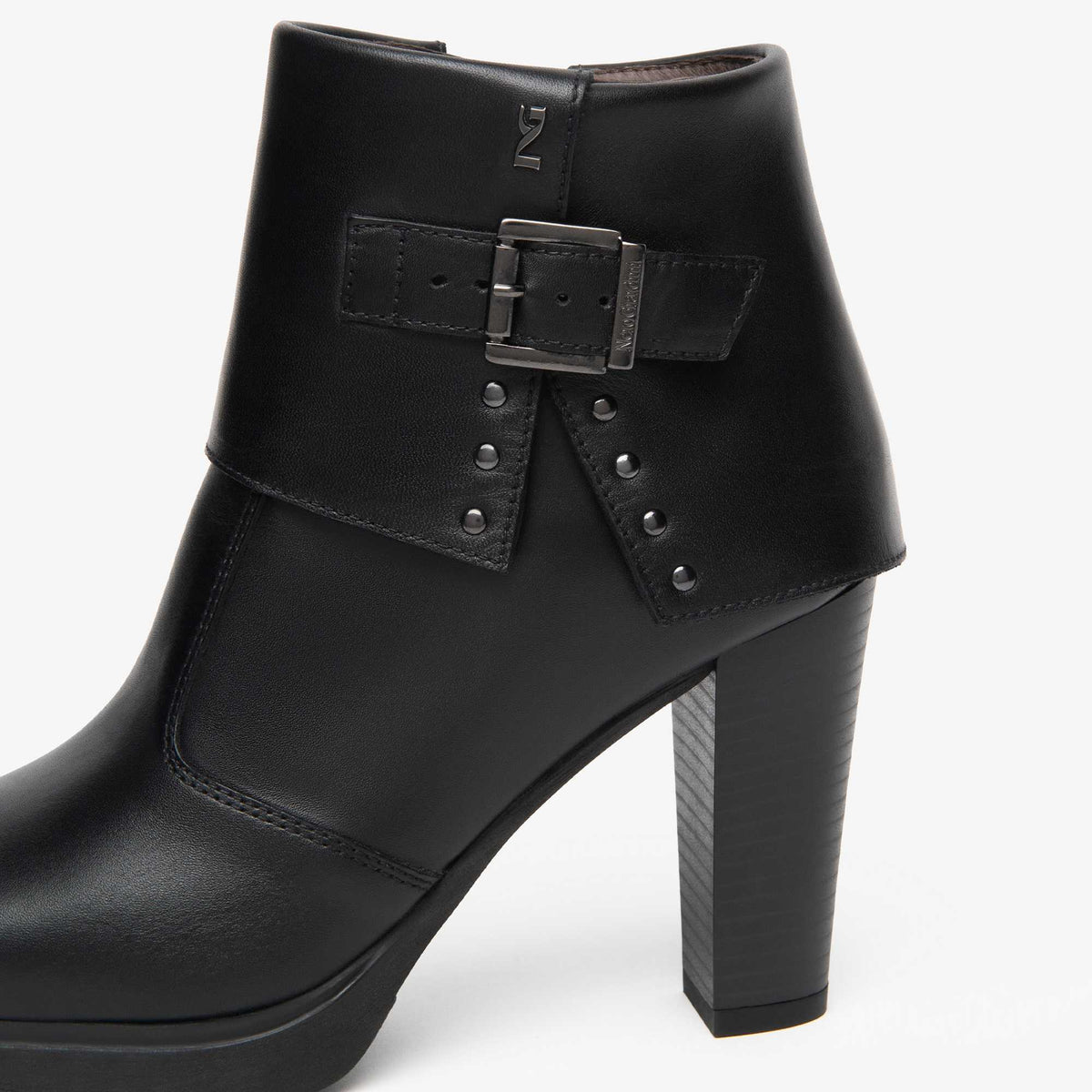 Tronchetto NeroGiardini donna nero con tacco 9,5 cm