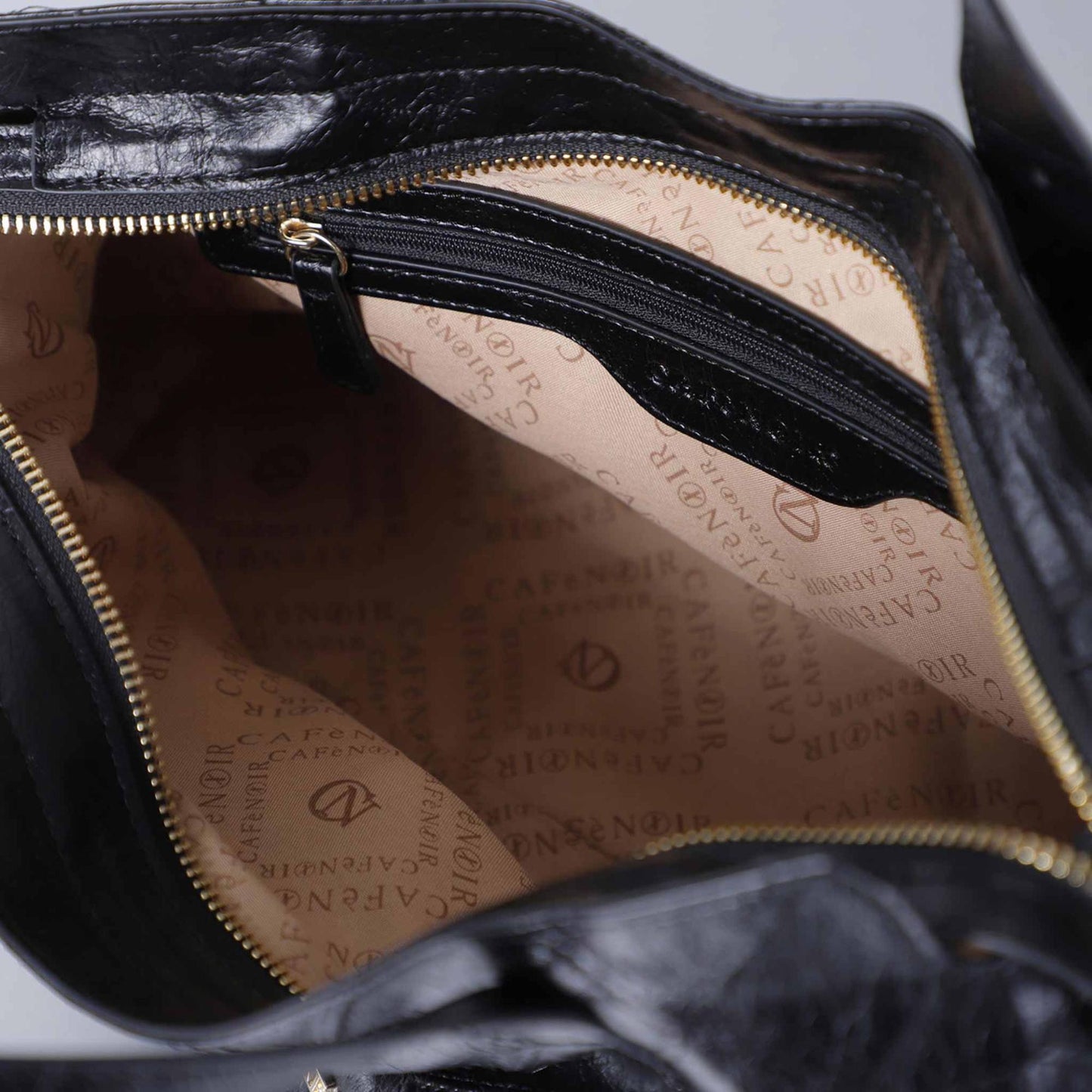Borsa a mano CafèNoir WB0906 metallizzata nera