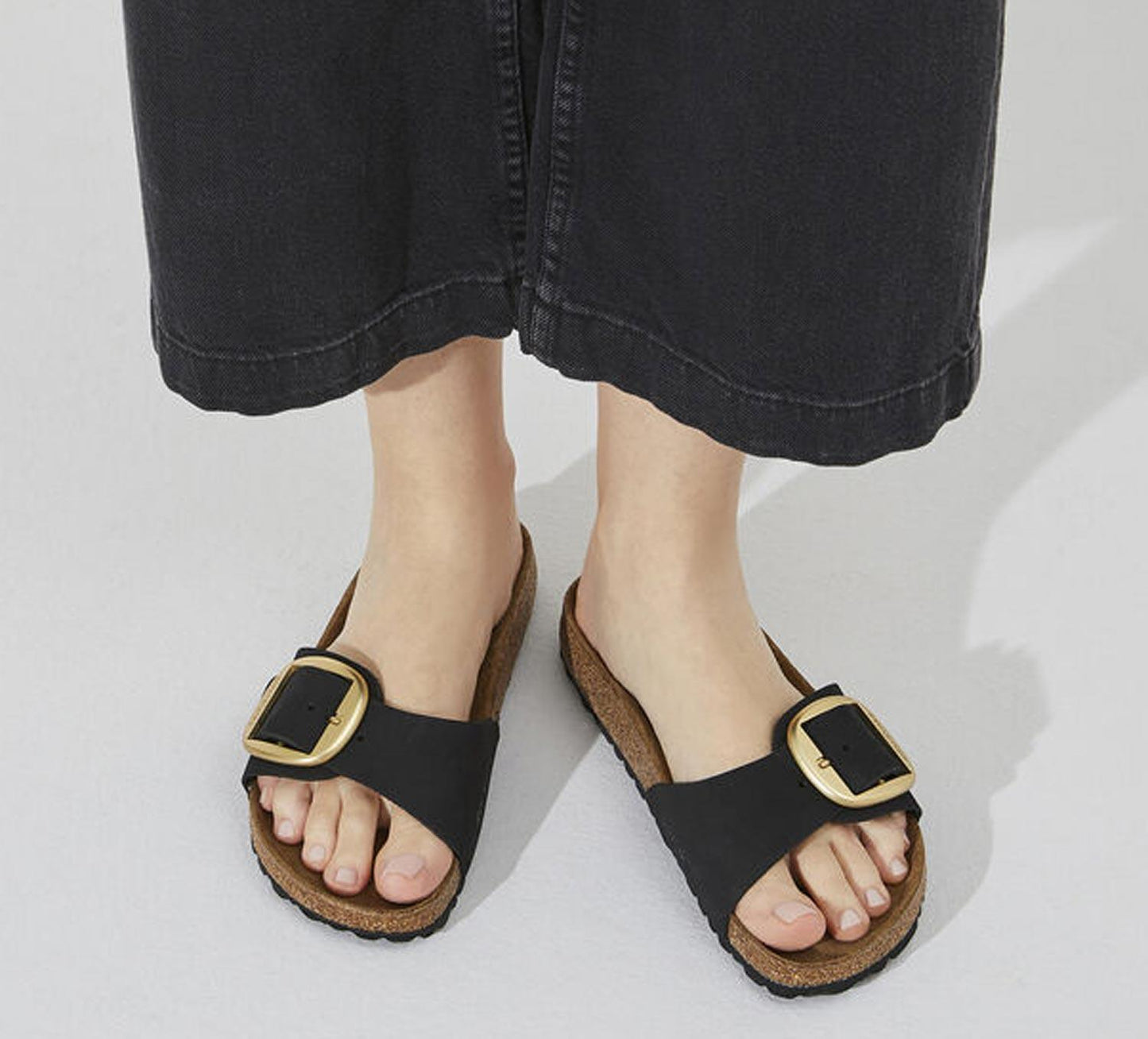 Sandali Birkenstock Madrid Big Buckle in nubuck nero 1023373
(35-41)