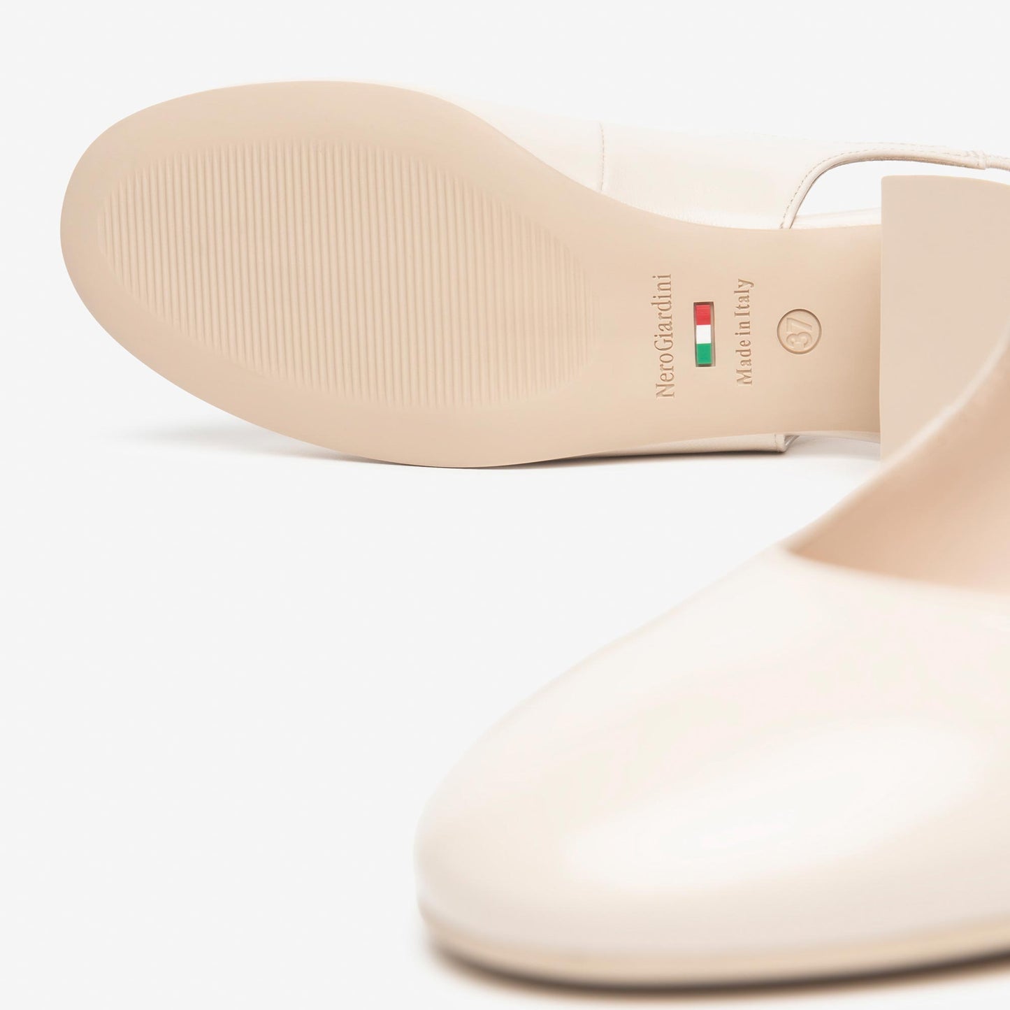 Decoltè NeroGiardini E615510-446 E615510 5510