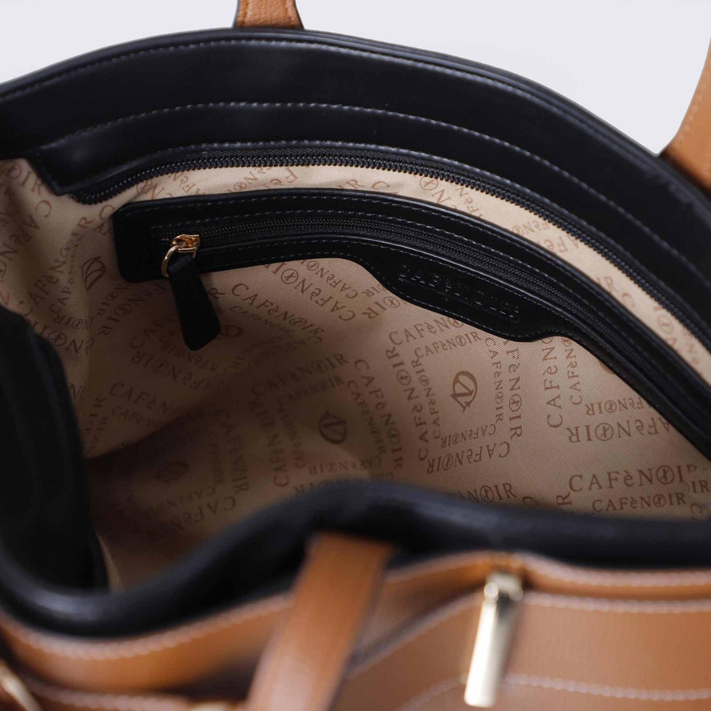 Borsa a mano CafèNoir WG0918 con accessorio in metallo sul passante multicolor