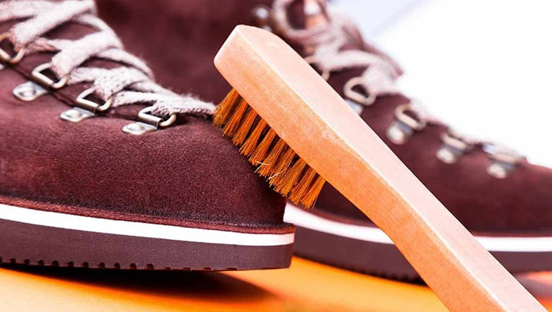 Devi pulire le scarpe in pelle scamosciata? Scopri come!