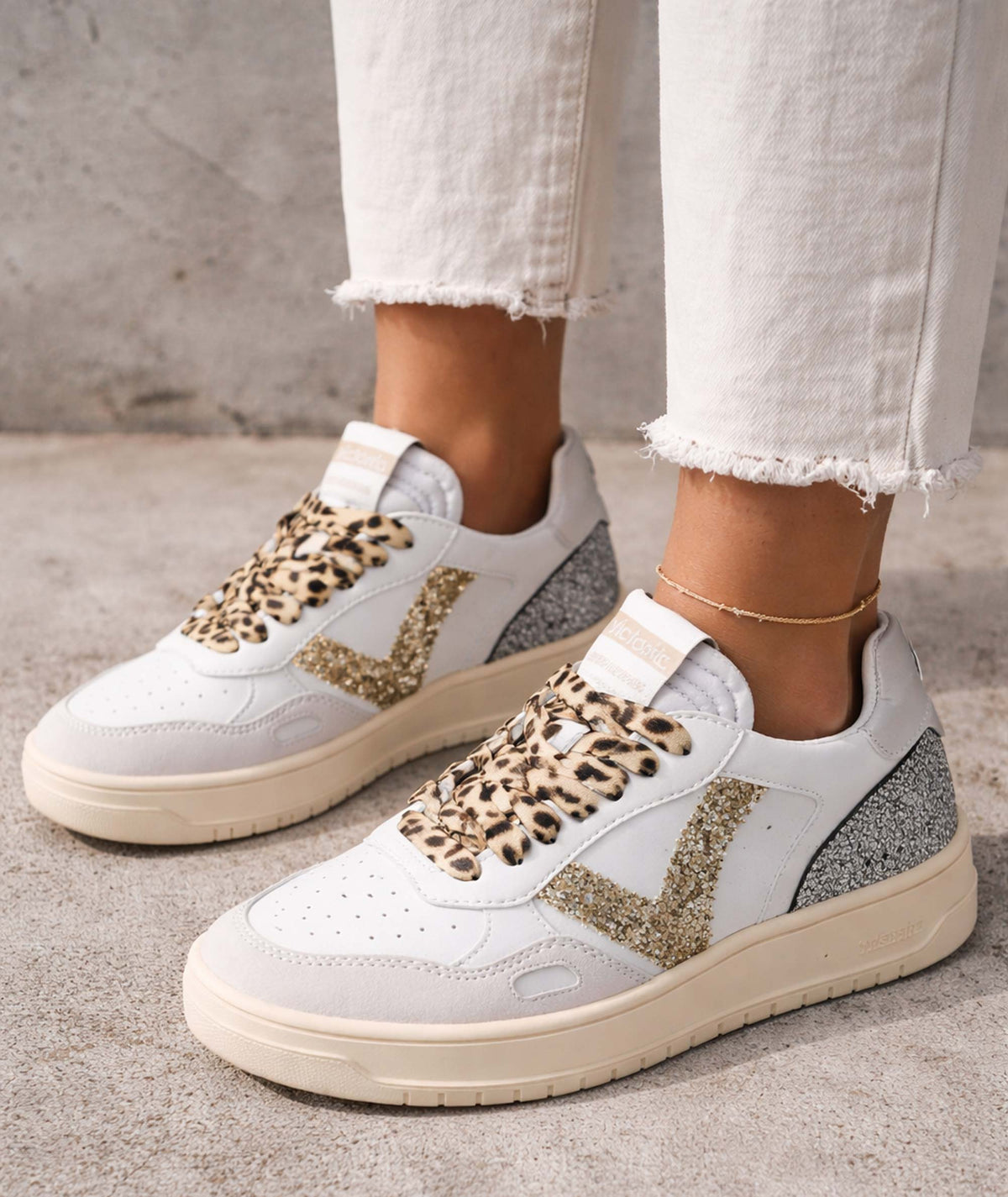 Saldi Sneakers Victoria Primavera Estate 2026