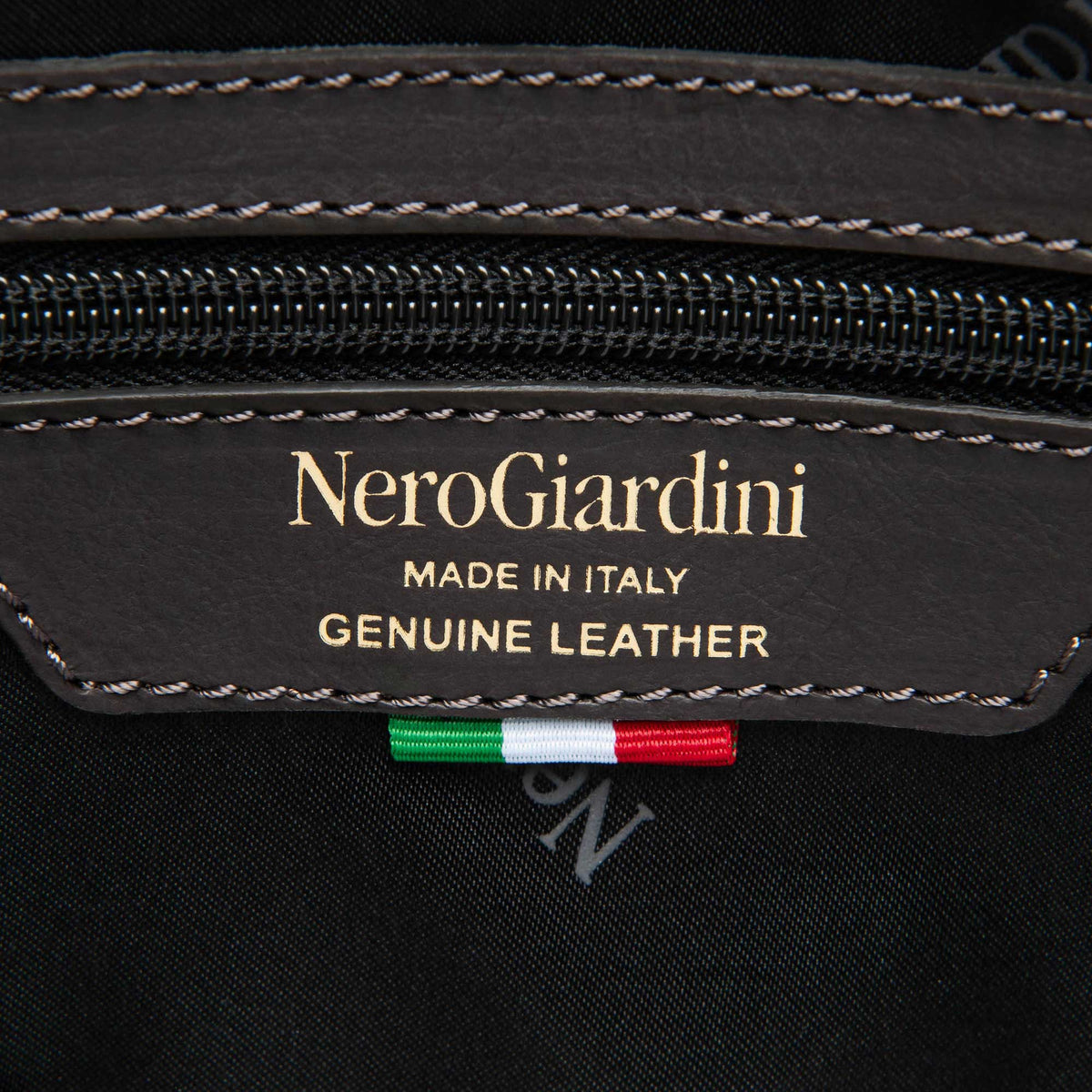 Borsa a spalla in pelle NeroGiardini I644341D-300 donna Marrone