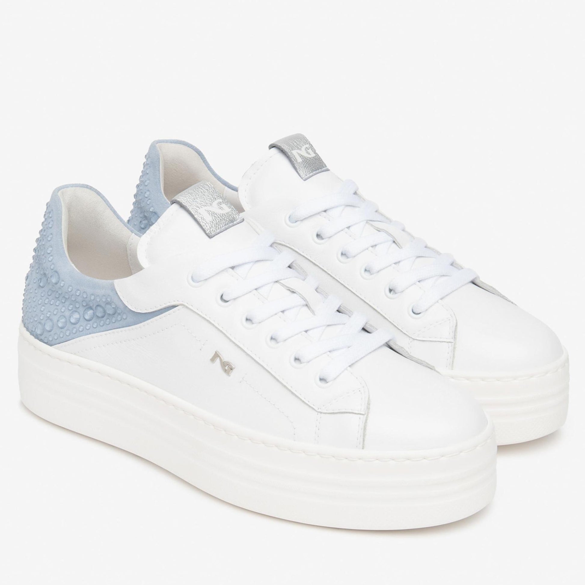 Sneakers NeroGiardini E6152300 707 E615300  5300