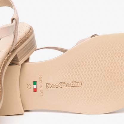 Sandali Nero Giardini Donna Tacco Basso in Pelle | E615890D-713