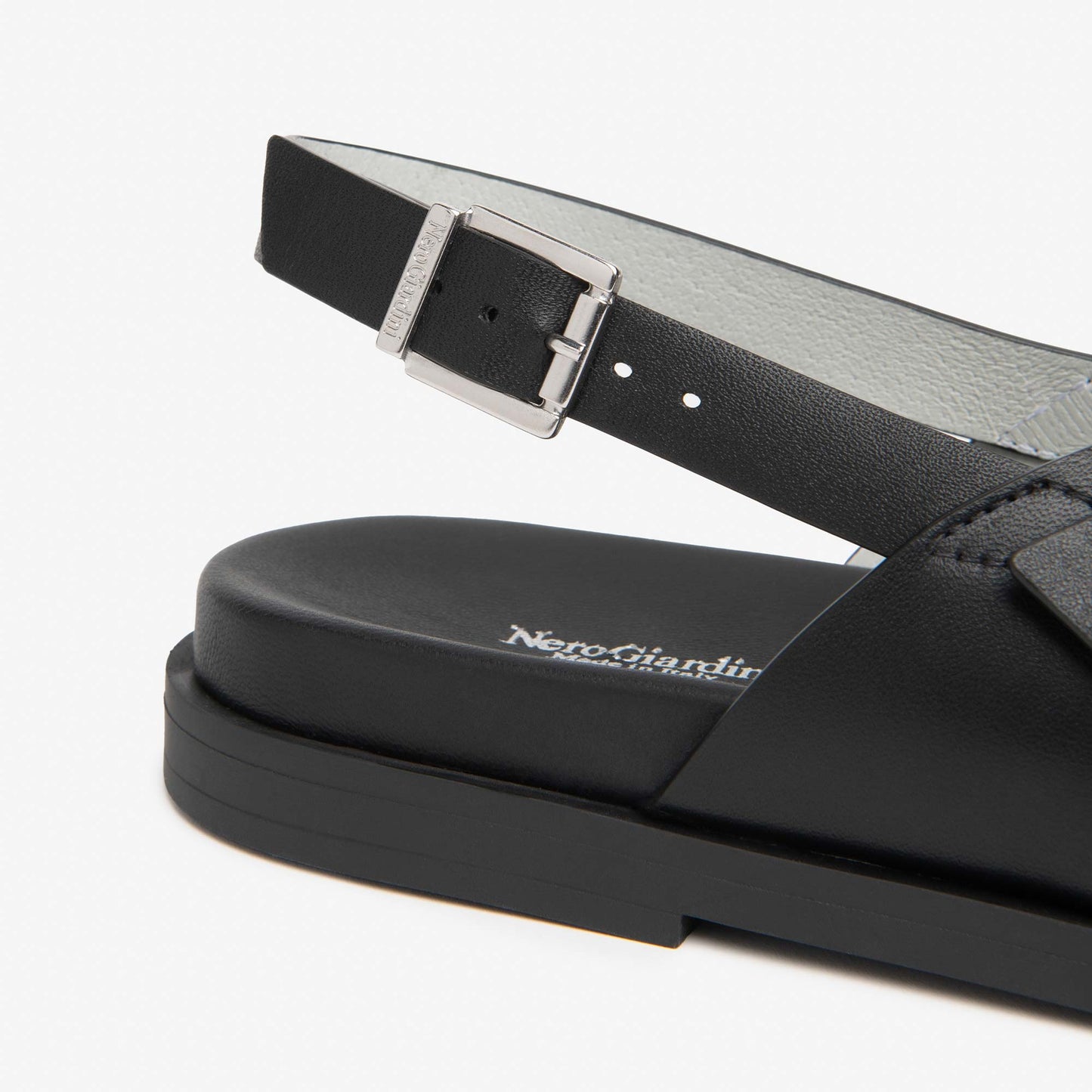 Sandali Nero Giardini Donna Tacco Basso in Pelle Nera | Tacco Flat E615933D-100