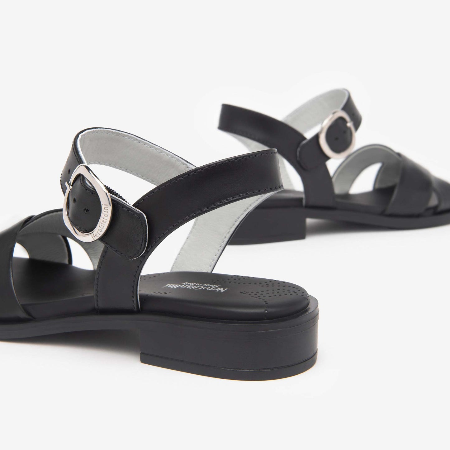 Sandali Nero Giardini Donna Tacco Basso in Pelle Nera | E513400D-100