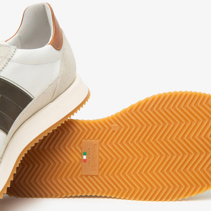 Sneakers NeroGiardini Running Uomo E601110-714 in Pelle Bianca | Comode Made in Italy