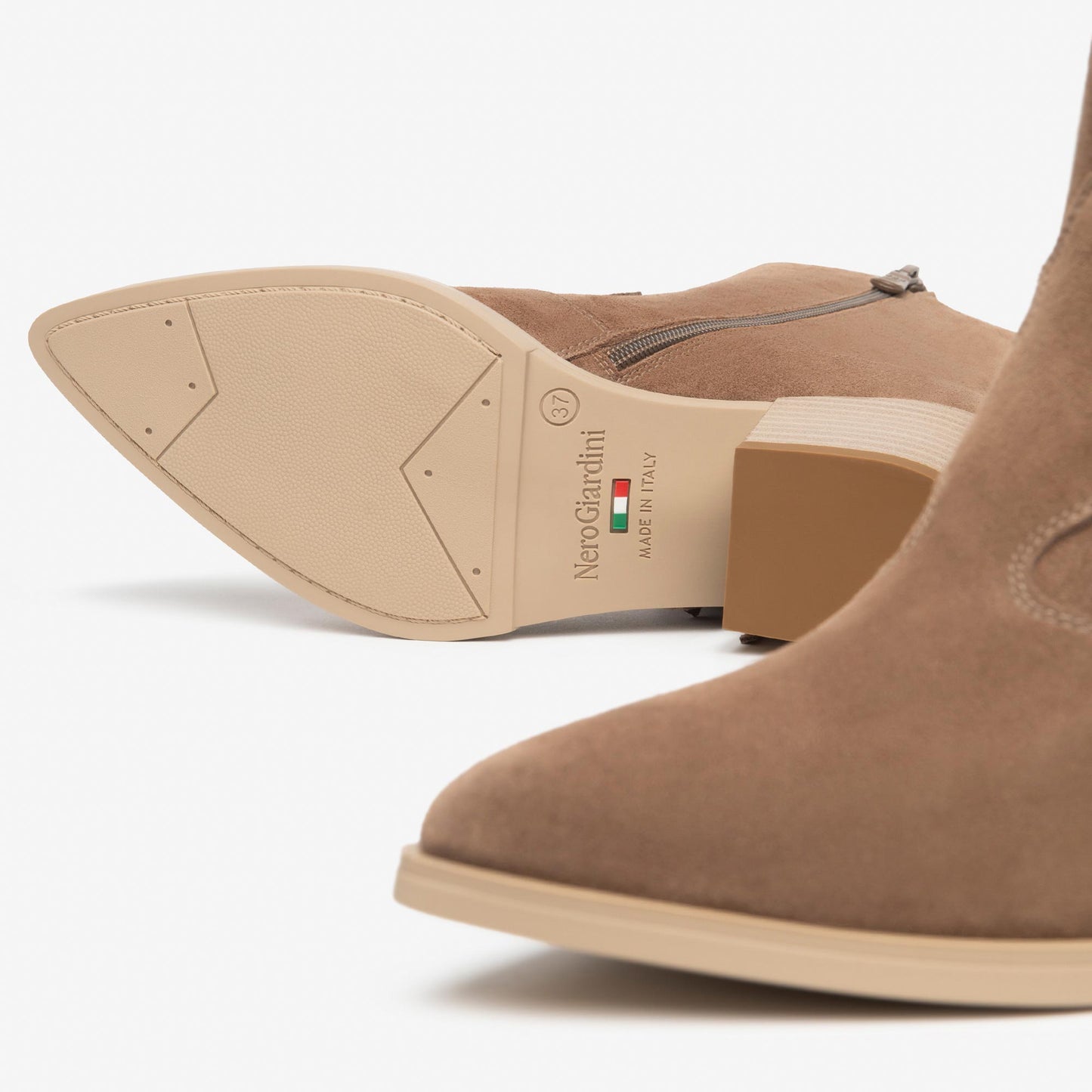 Tronchetti NeroGiardini E615131-442 E615110 5110