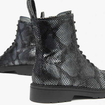 Anfibi NeroGiardini Donna I513946D | Scarpe Pelle Nera