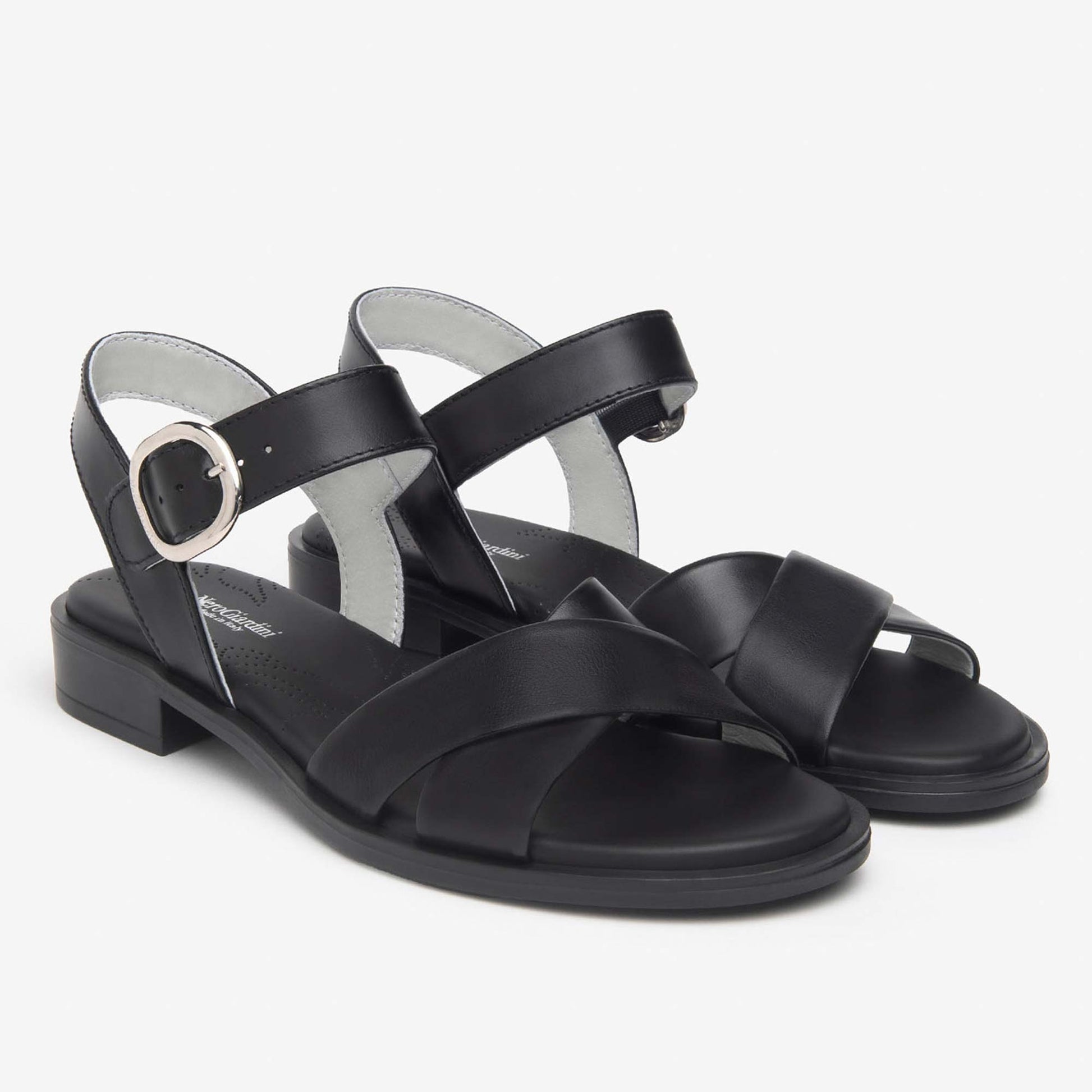 Sandali Nero Giardini Donna Tacco Basso in Pelle Nera | E513400D-100
