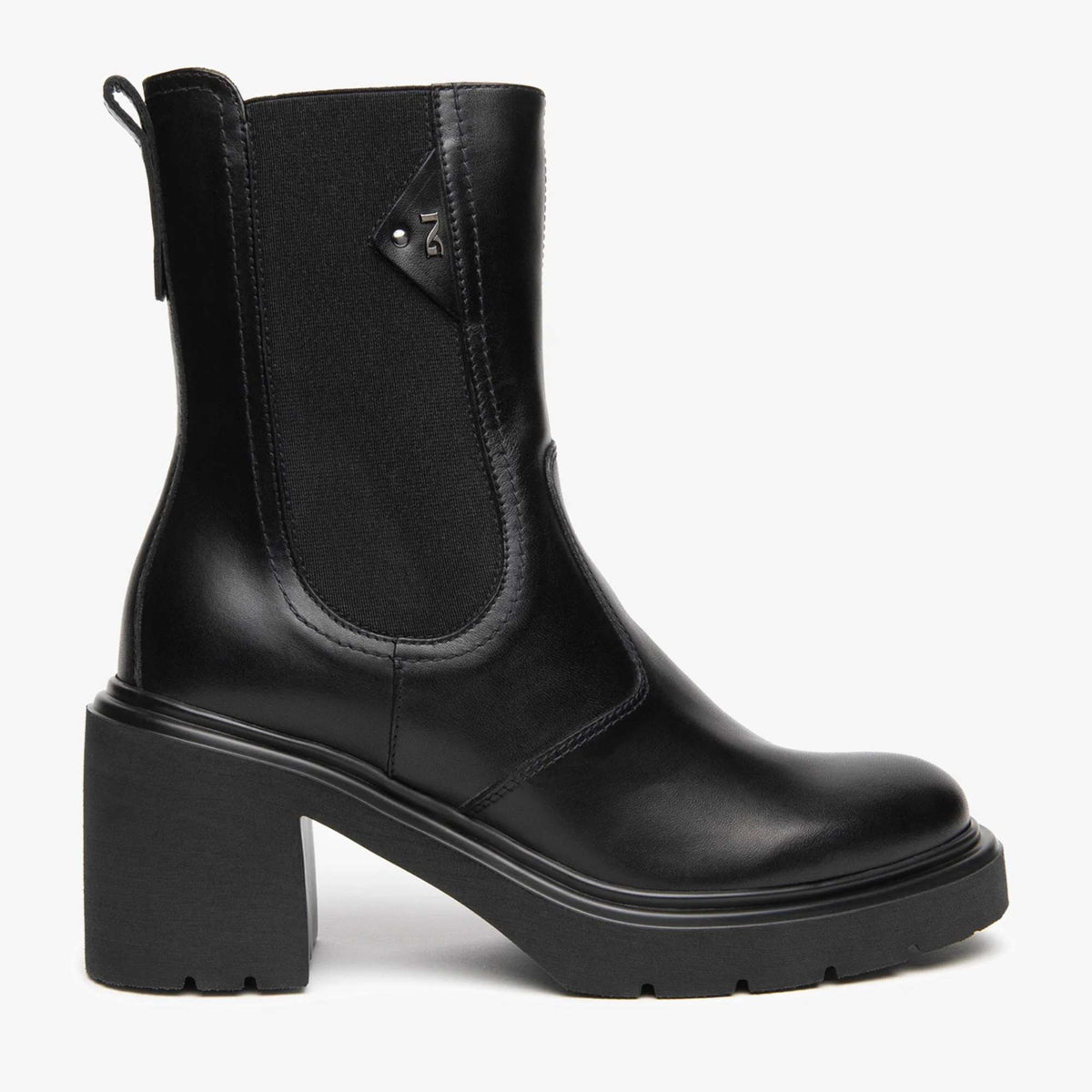 Stivaletti Chelsea NeroGiardini donna I618080D-100 in pelle nera, Made in Italy, con tacco 8,5 cm. Scoprili online da Toma Calzature