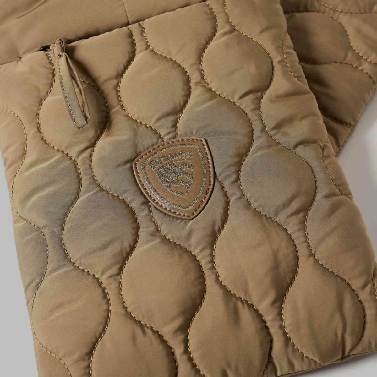 Sciarpa imbottita Blauer SCARF01 donna verde Military con tasca zip – fotografia 2 di 3