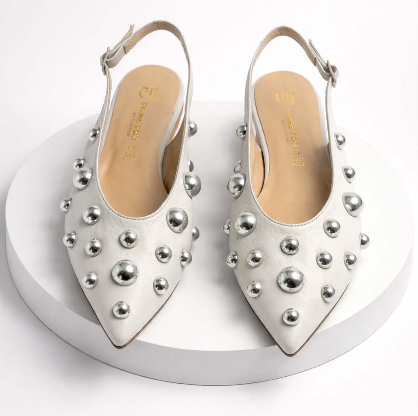 Ballerine Divine Follie "Delia" 2381/PEB4 Donna Pelle Borchiata Bianco | Comoda e di Tendenza