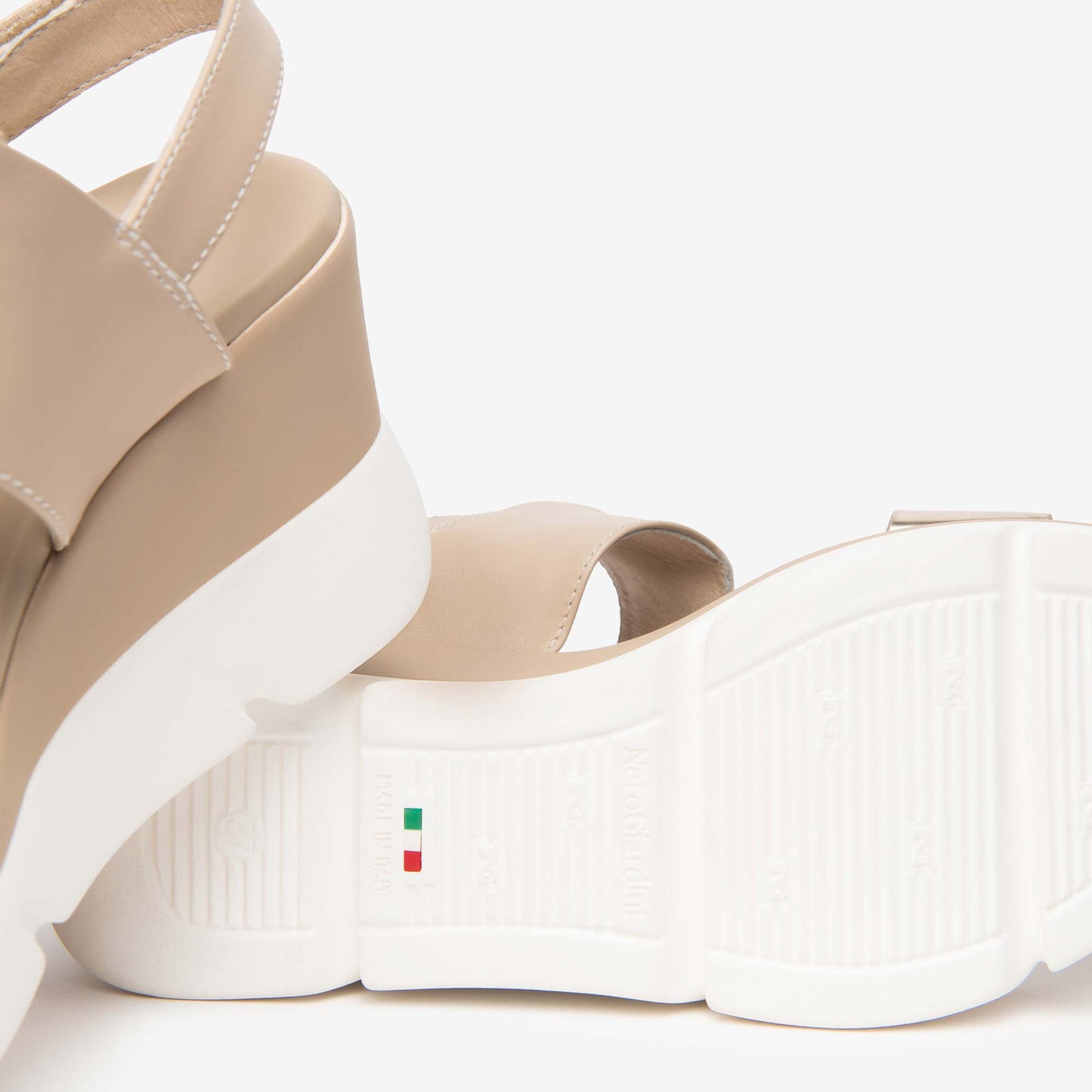 Sandali NeroGiardini E616061-415 E616061 6061 Zeppa