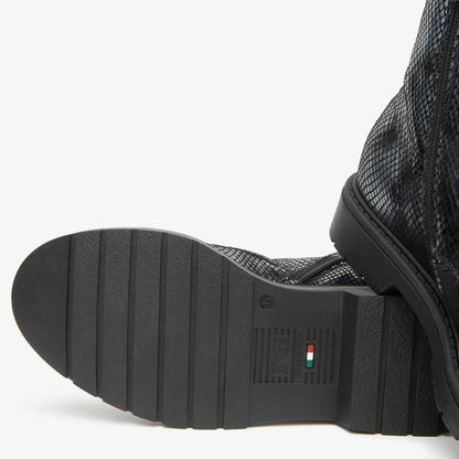 Anfibi NeroGiardini I513946D-712 I513946 3946 in pelle
