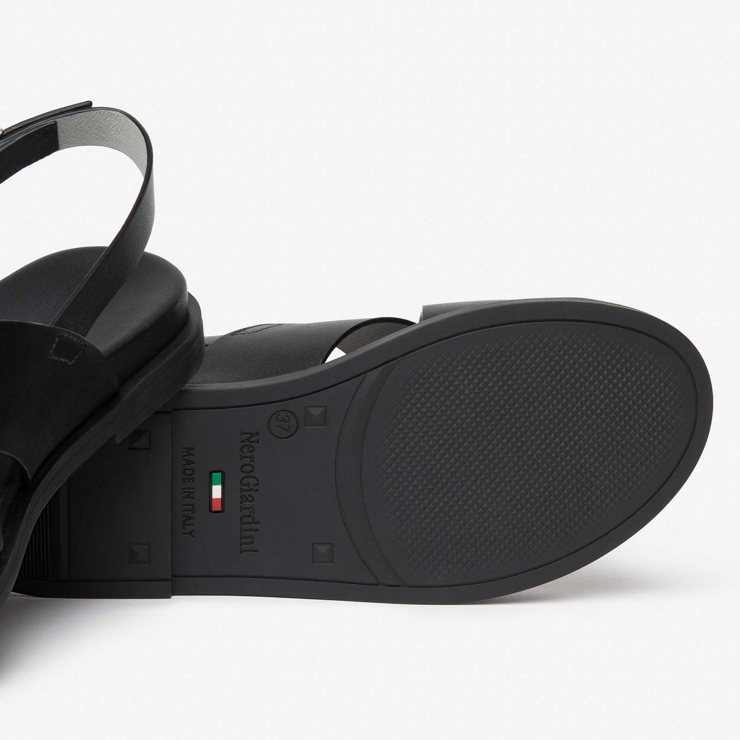 Sandali Nero Giardini Donna Tacco Basso in Pelle Nera | Tacco Flat E615933D-100