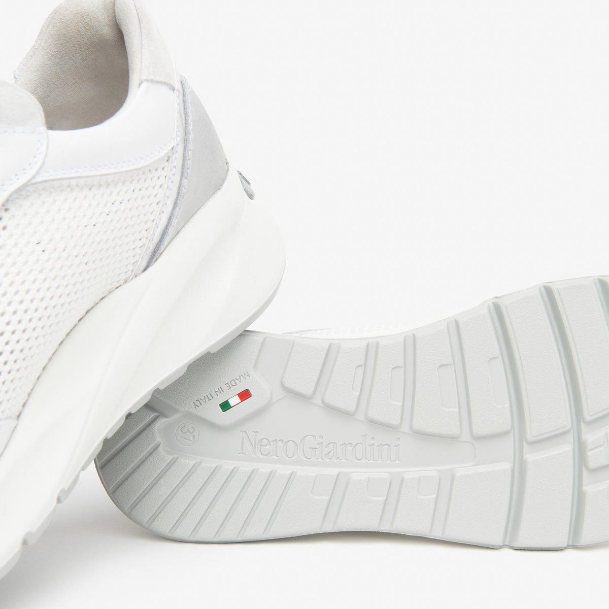 Sneakers NeroGiardini E615180D 707 Donna Pelle Traforata Bianca — foto 4