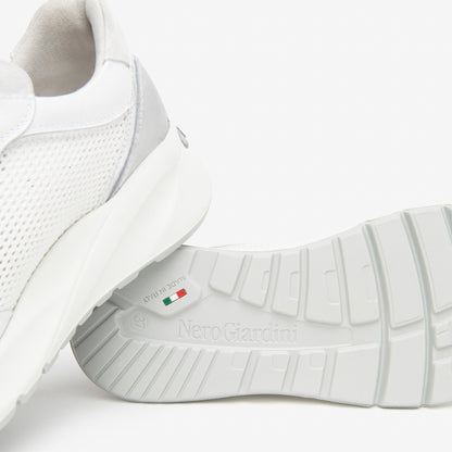 Sneakers NeroGiardini E615180D 707 Donna Pelle Traforata Bianca — foto 4